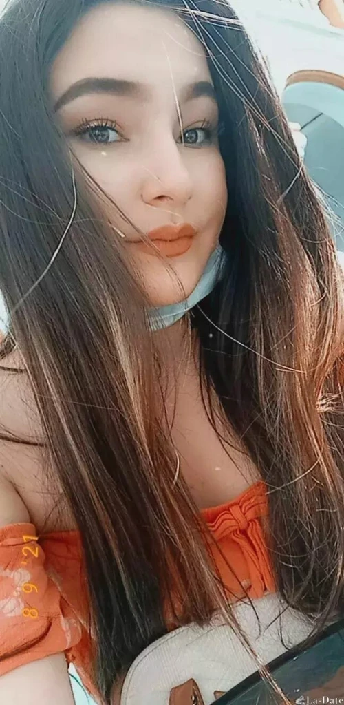 Paola Profile image 2