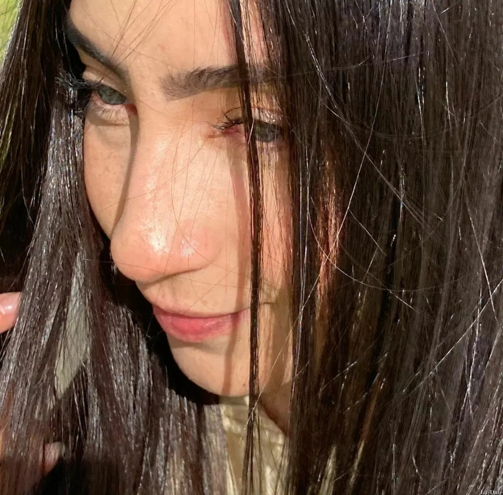 Diana Profile image 2