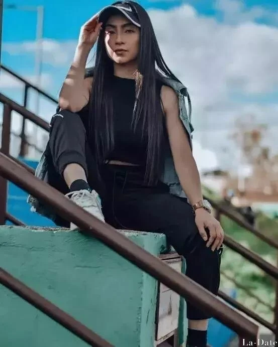Diana Profile image 5