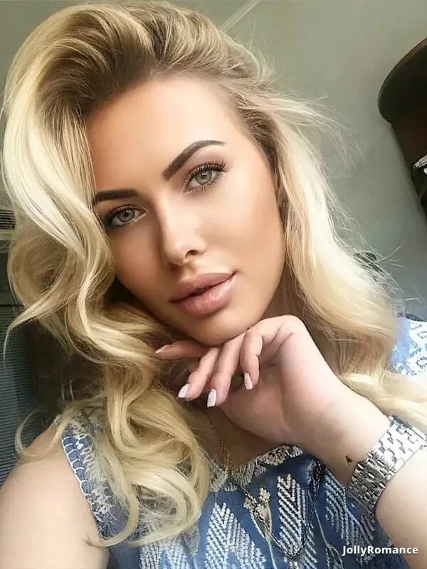 Anastasiya Profile image 2