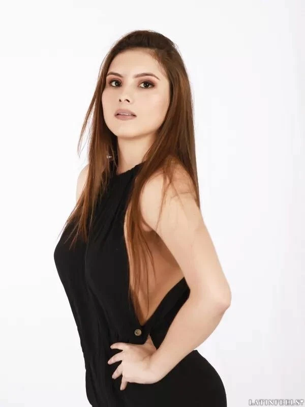 Alejandra Profile image 3