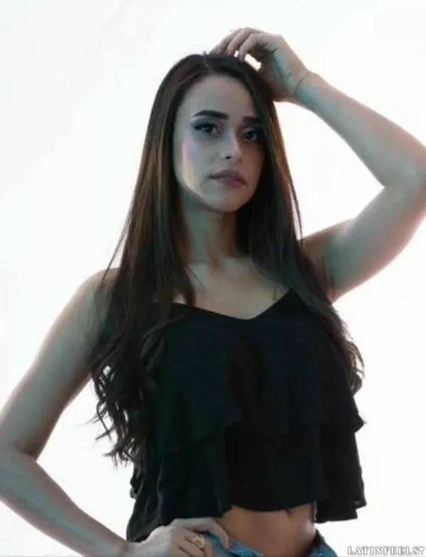 Fernanda Profile image 1