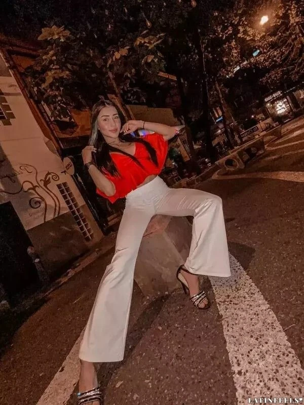 Hilary Profile image 4