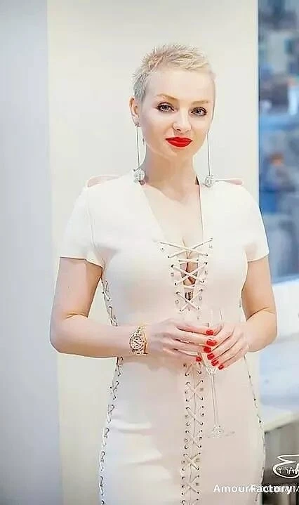 Elizaveta Profile image 2