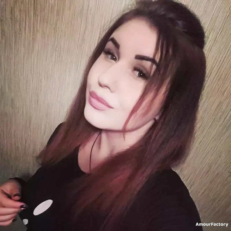 Oksana Profile image 3