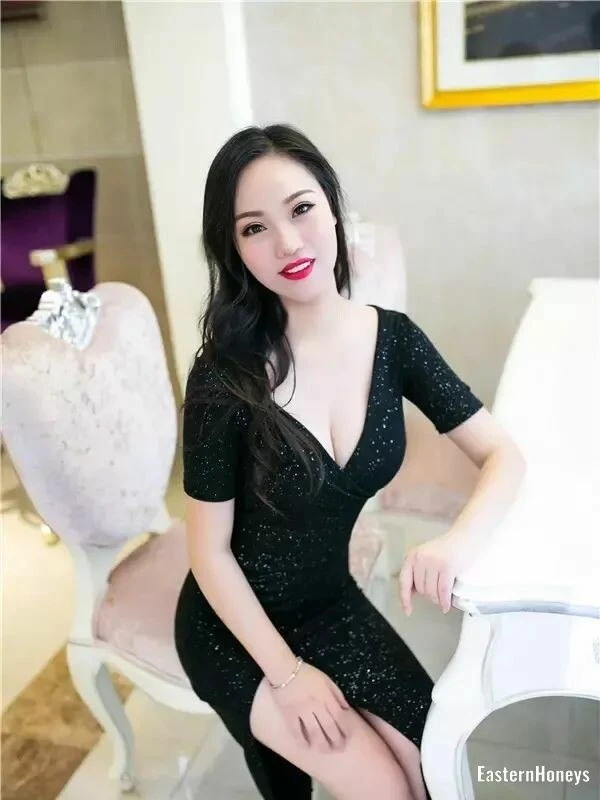 Lingxiao Profile image 3